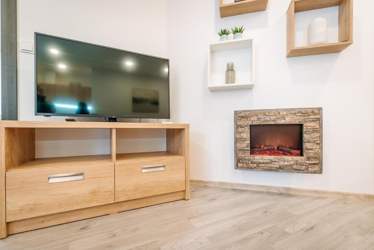 Apartment Hugo Klinovec โลชนา โปด กลิโนฟเซม ภายนอก รูปภาพ